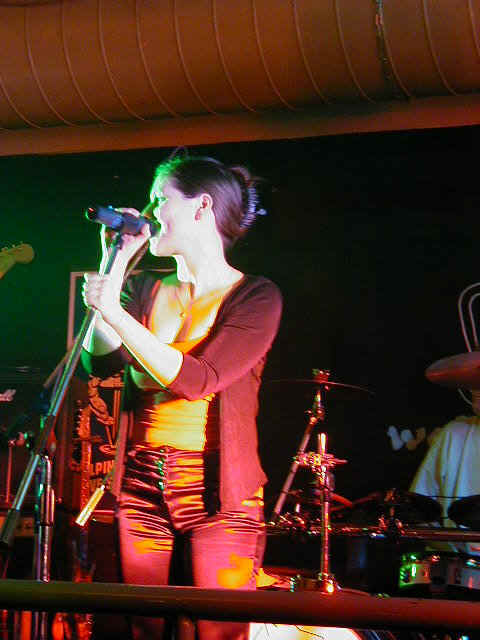 Jj-s.jpg (71448 bytes)